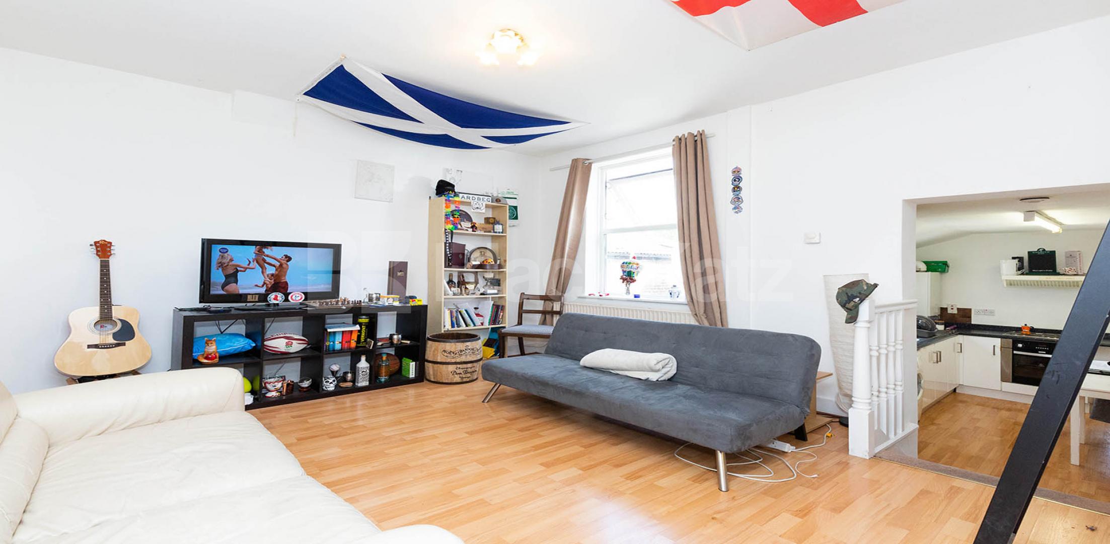			NEW INSTRUCTION!, 2 Bedroom, 1 bath, 1 reception Flat			 Alexandra Road, TURNPIKE LANE 